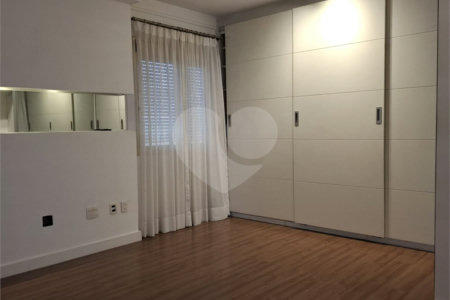 Apartamento à venda com 2 suítes em Pinheiros, São Paulo, SP