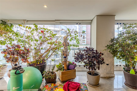 Apartamento à venda com 3 suítes em Alto da Lapa, São Paulo, SP