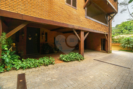 Casa à venda com 5 suítes em Jardim Morumbi, São Paulo, SP