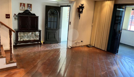 Sobrado à venda com 3 quartos, sendo 1 suíte,  em Vila Mazzei, São Paulo, SP