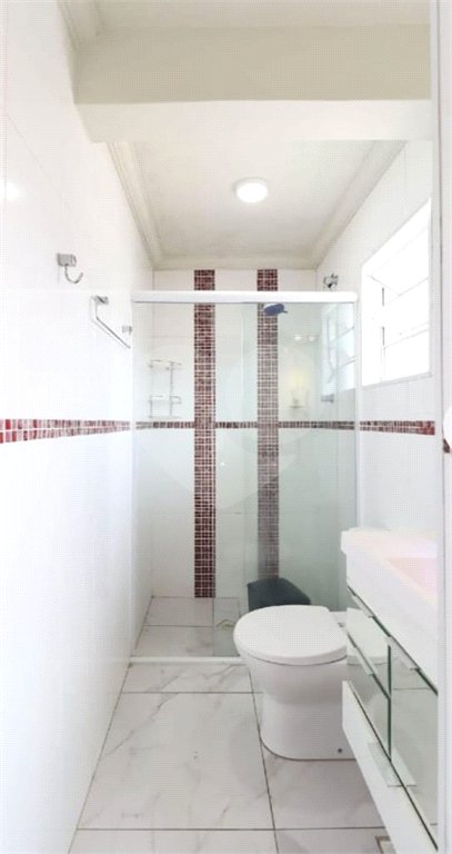 Sobrado à venda com 3 quartos, sendo 1 suíte,  em Vila Constança, São Paulo, SP