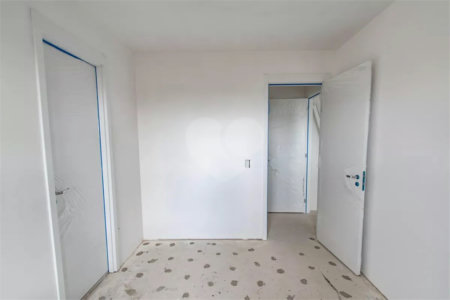 Apartamento à venda com 3 suítes em Vila Firmiano Pinto, São Paulo, SP