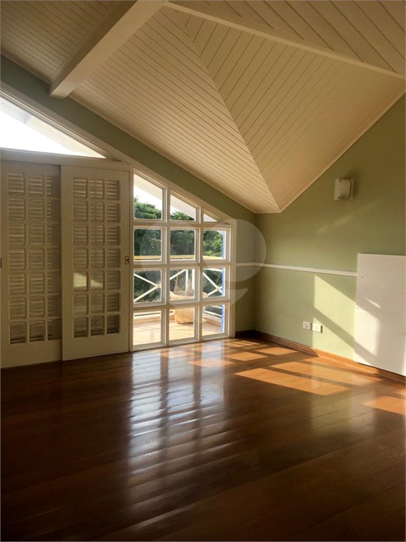 Casa à venda com 4 suítes no condomínio Osato, Atibaia - SP