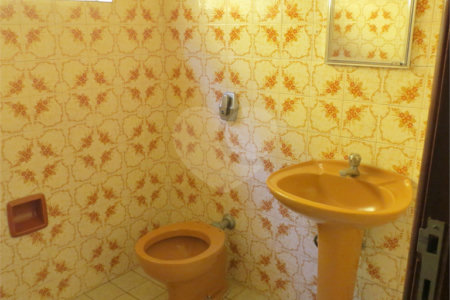 Casa à venda com 4 quartos, sendo 1 suíte, em Vila Santo Estéfano, São Paulo, SP