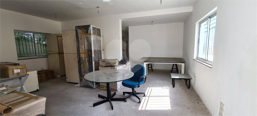 Sobrado à venda com 8 quartos em Vila Tramontano, São Paulo, SP