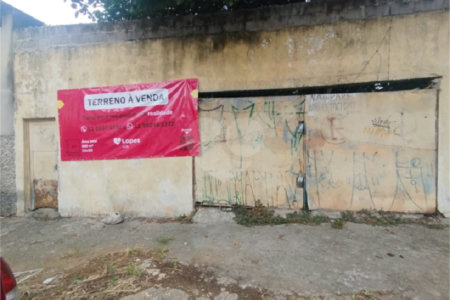 Terreno à venda em Vila Carmosina, São Paulo, SP