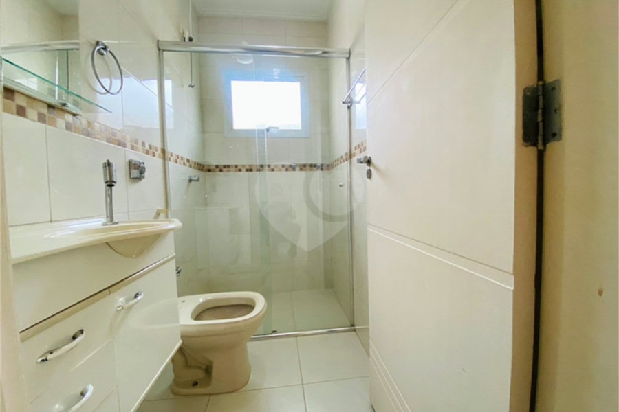 Sobrado à venda com 4 quartos, sendo 3 suítes, em Vila Ester (zona Norte), São Paulo, SP