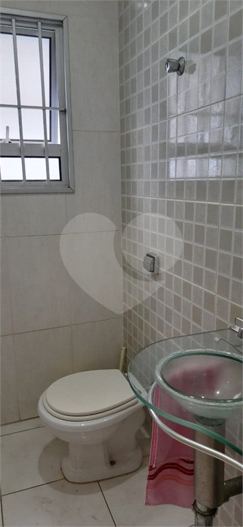 Sobrado à venda com 4 quartos, sendo 1 suíte, em Vila Lúcia, São Paulo, SP