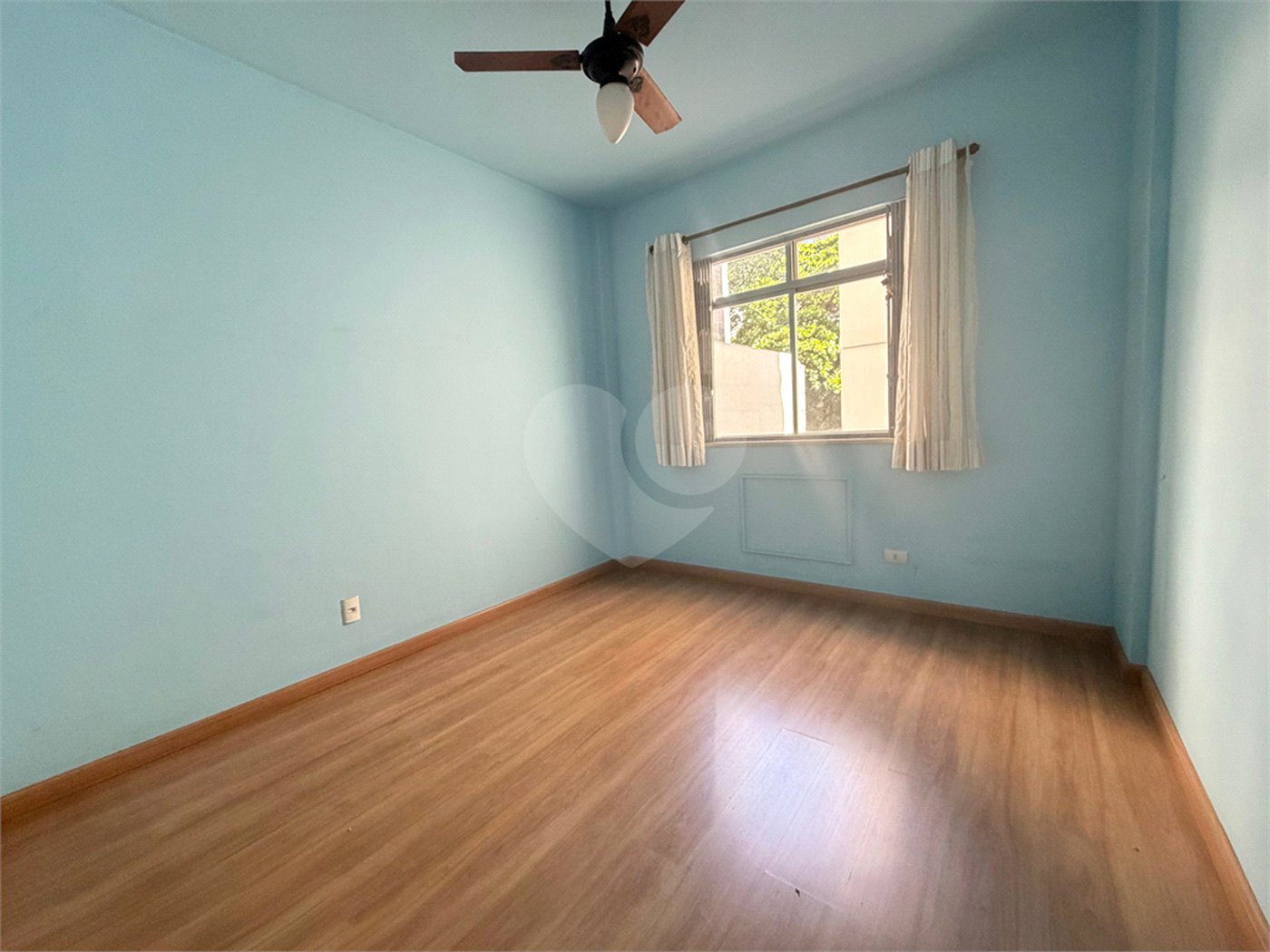 Apartamento à venda com 2 quartos, sendo 1 suíte,  em Tijuca, Rio de Janeiro, RJ