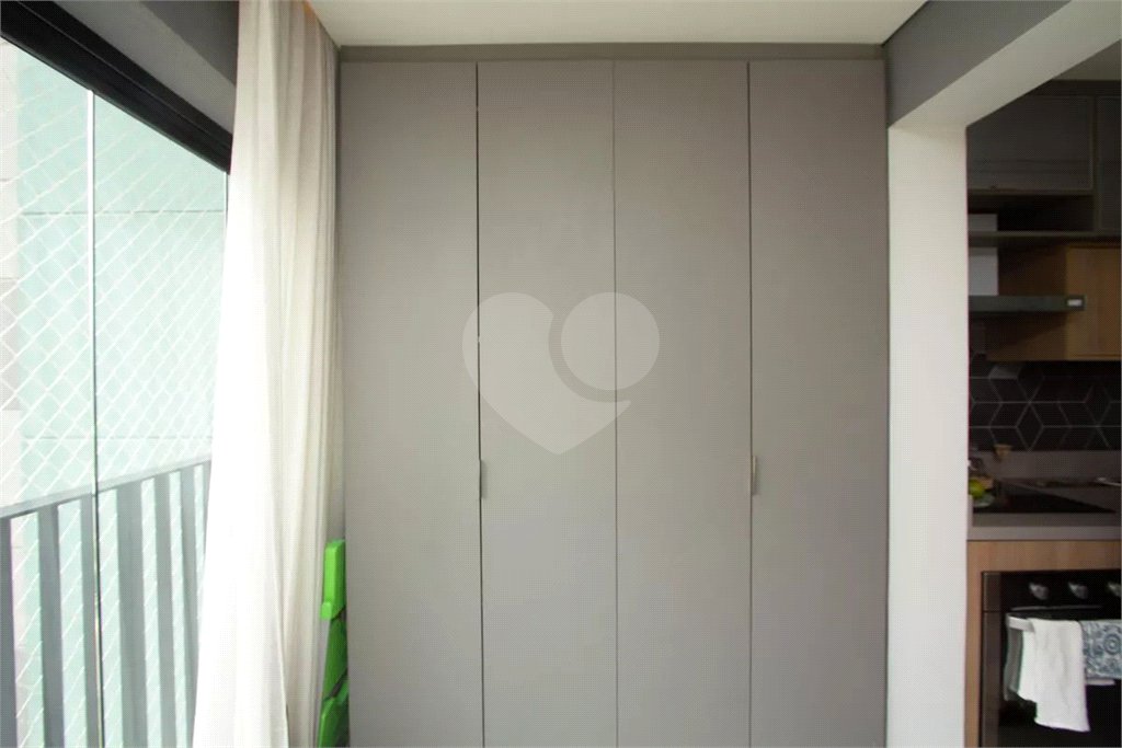 Apartamento à venda com 3 quartos, sendo 1 suíte,  em Vila Olímpia, São Paulo, SP
