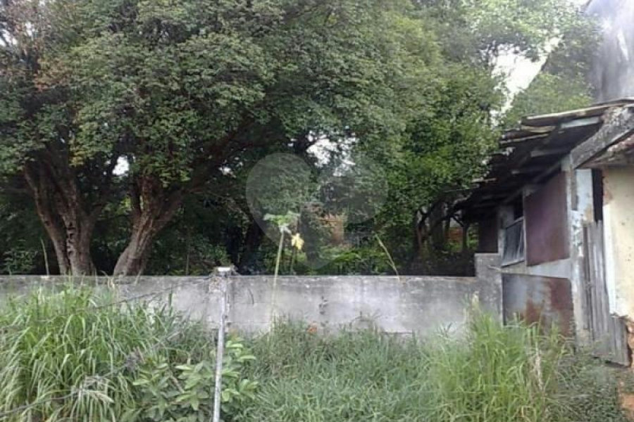 Sobrado à venda com 3 quartos em Parada Inglesa, São Paulo, SP