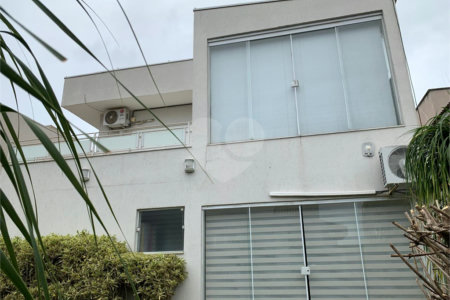 Casa à venda com 2 suítes em Condomínio Loteamento Quadra dos Príncipes, Atibaia, SP