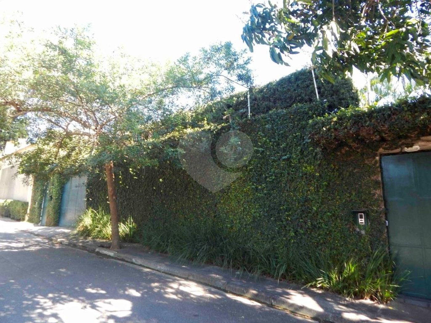 Casa Térrea à venda com 3 quartos, sendo 1 suíte,  em Chácara Monte Alegre, São Paulo, SP