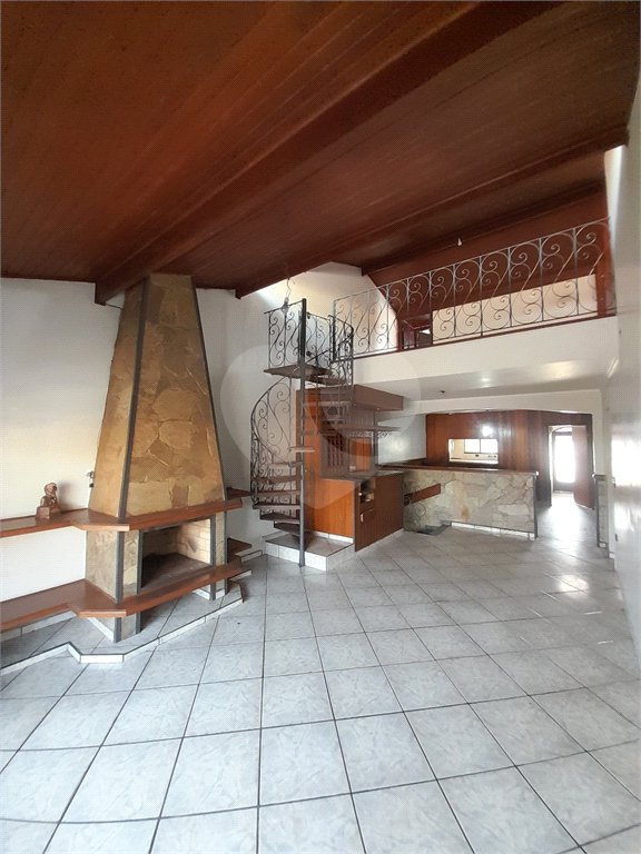 Casa para alugar com 4 quartos, sendo 3 suítes, em Alvinópolis, Atibaia, SP