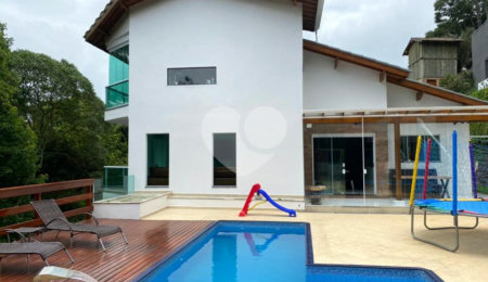 Casa à venda ou para alugar com 4 suítes no condomínio Associação Reserva das Hortênsias, Mairiporã - SP