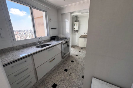 Cobertura à venda com 3 quartos, sendo 2 suítes,  em Vila Buarque, São Paulo, SP