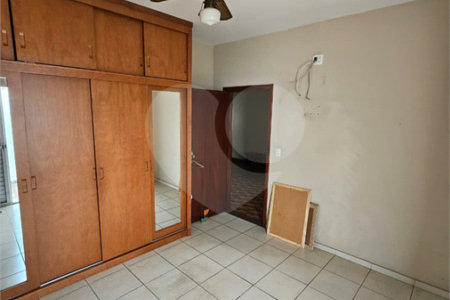 Casa à venda ou para alugar com 5 quartos, sendo 1 suíte, no Centro, Salto, SP
