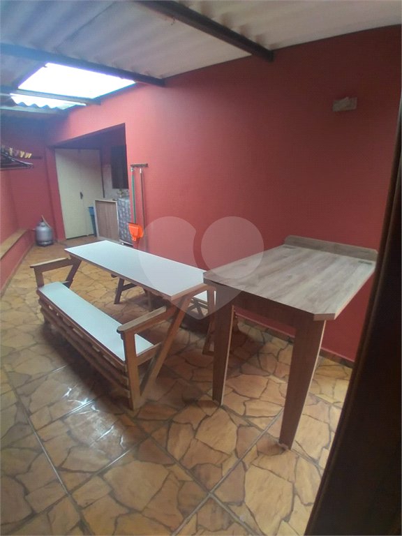Casa + salão comercial na Vila Vista Alegre