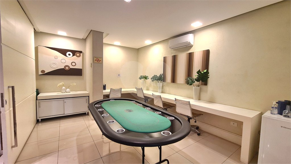 Apartamento à venda ou para alugar com 3 quartos, sendo 2 suítes, em Pinheiros, São Paulo, SP