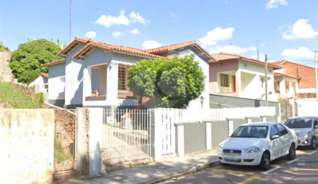 Casa à venda com 2 quartos no Centro, Vinhedo, SP