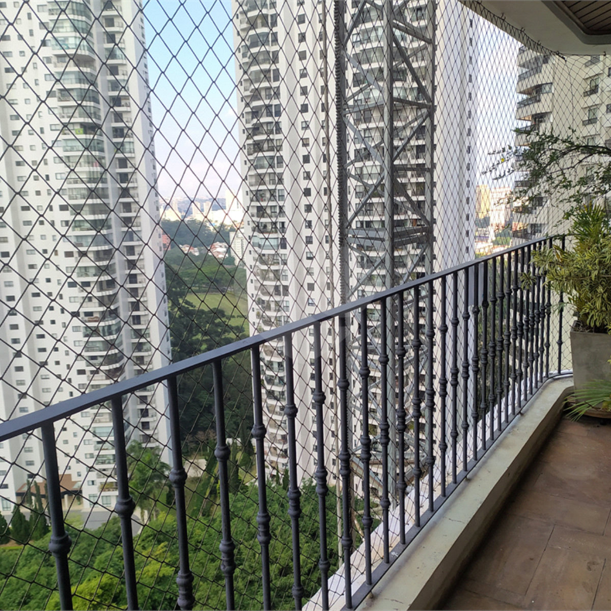 Apartamento à venda com 4 suítes em Jardim Marajoara, São Paulo, SP