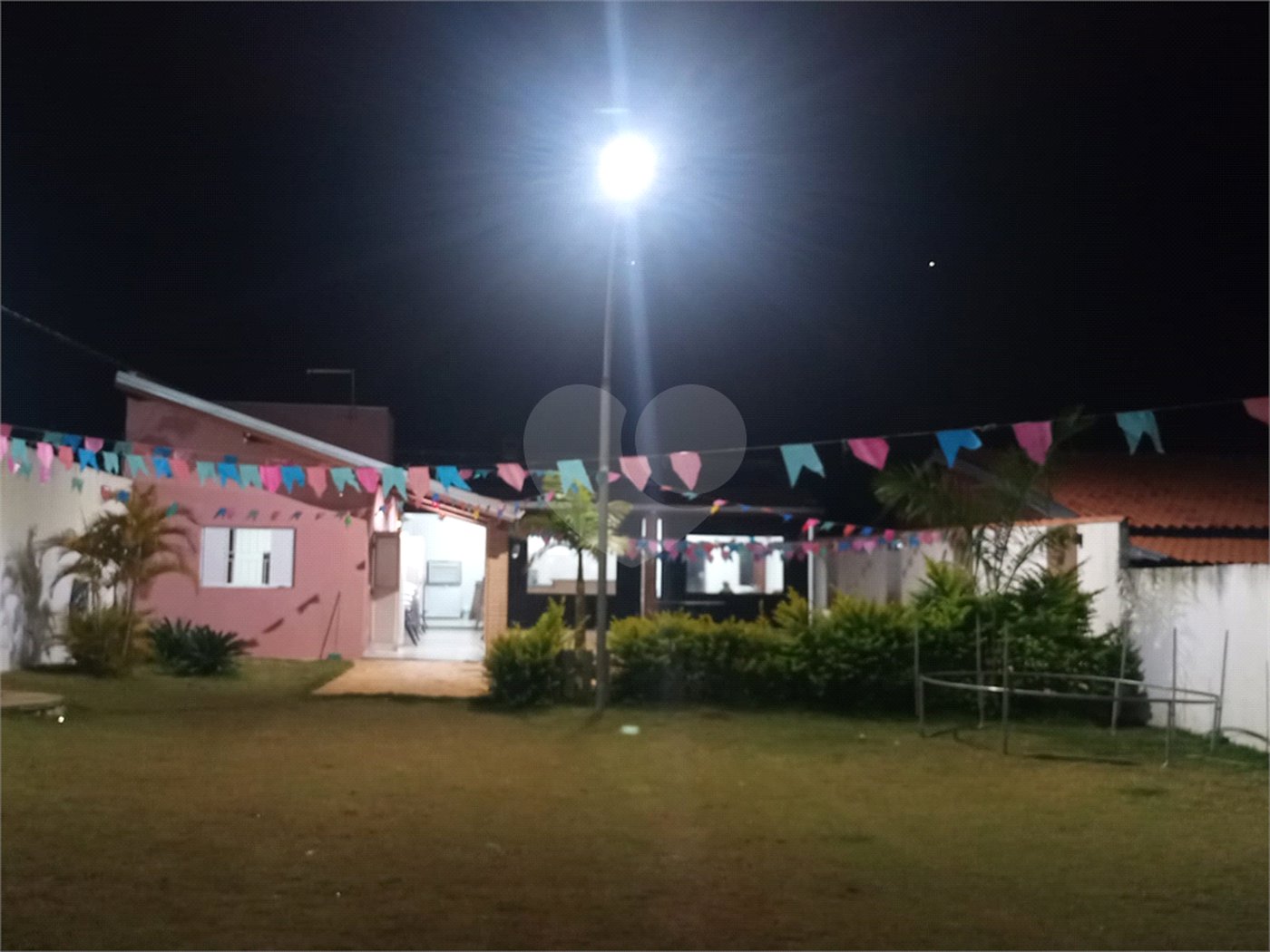 Chácara à venda ou para alugar com 2 quartos, sendo 1 suíte,  em Mato Seco, Itapetininga, SP