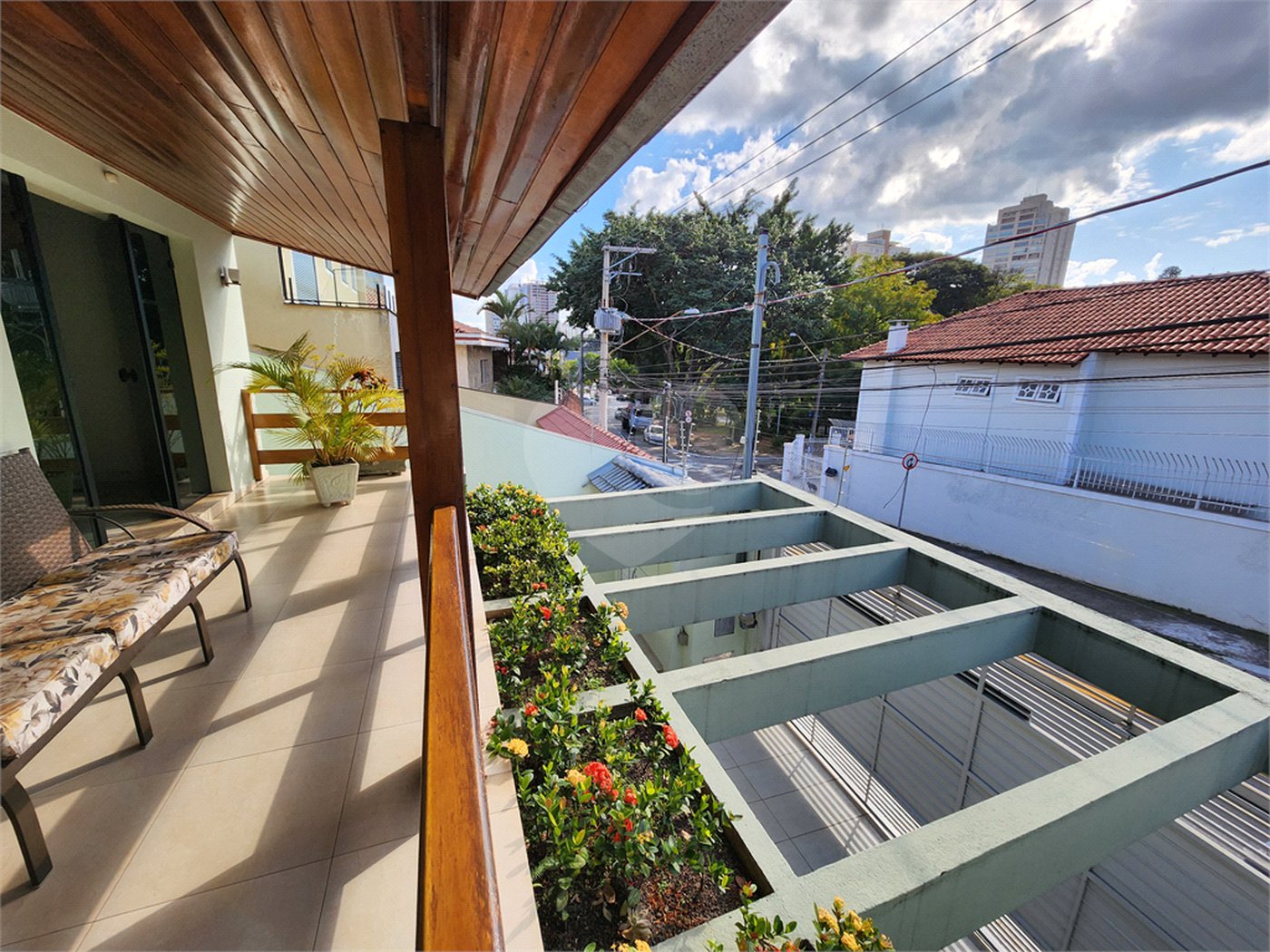 Casa à venda com 4 quartos, sendo 3 suítes,  em Vila Rosália, Guarulhos, SP