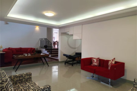 Casa à venda com 4 suítes em Marambaia, Vinhedo, SP