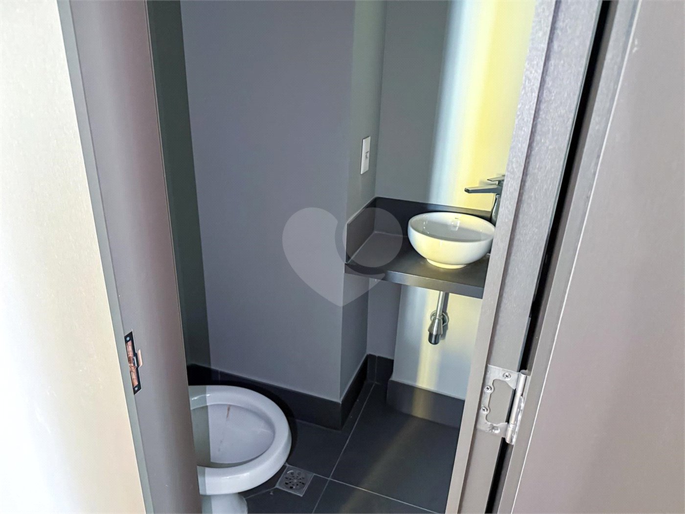 Apartamento à venda com 3 suítes em Sumarezinho, São Paulo, SP
