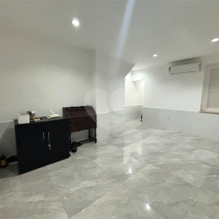 Casa Térrea à venda com 2 quartos, sendo 1 suíte, em Tijuca, Rio de Janeiro, RJ