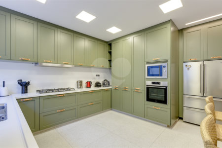 Casa Térrea à venda ou para alugar com 4 suítes em Alto da Boa Vista, São Paulo, SP