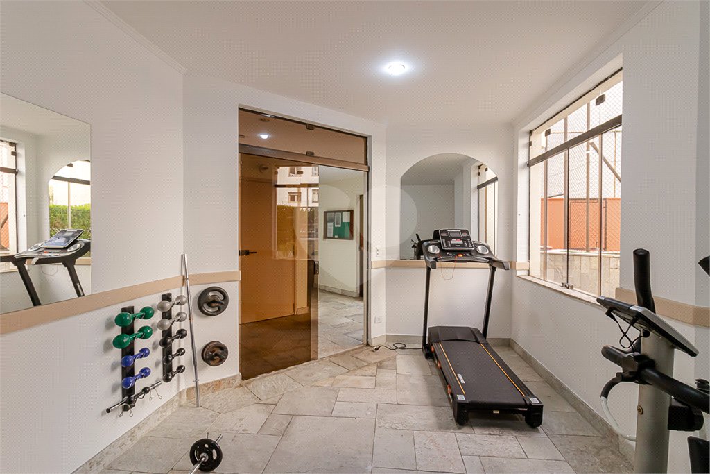 Apartamento à venda com 3 suítes em Aclimação, São Paulo, SP