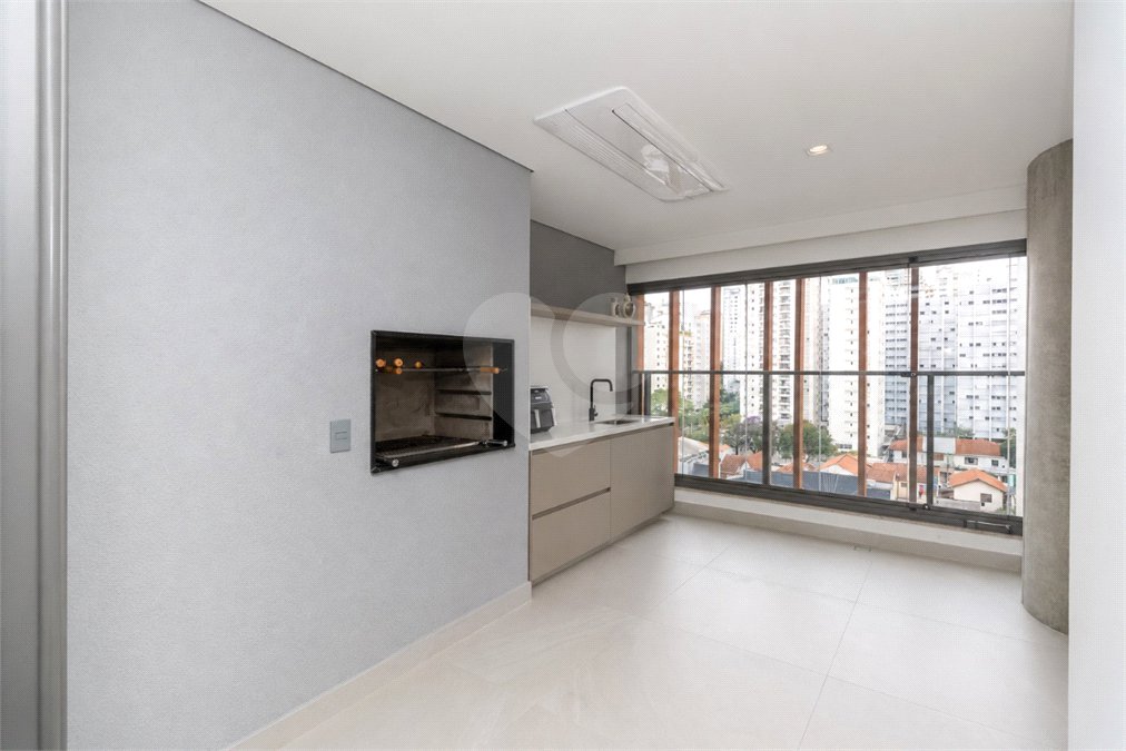 Apartamento à venda com 3 suítes em Campo Belo, São Paulo, SP