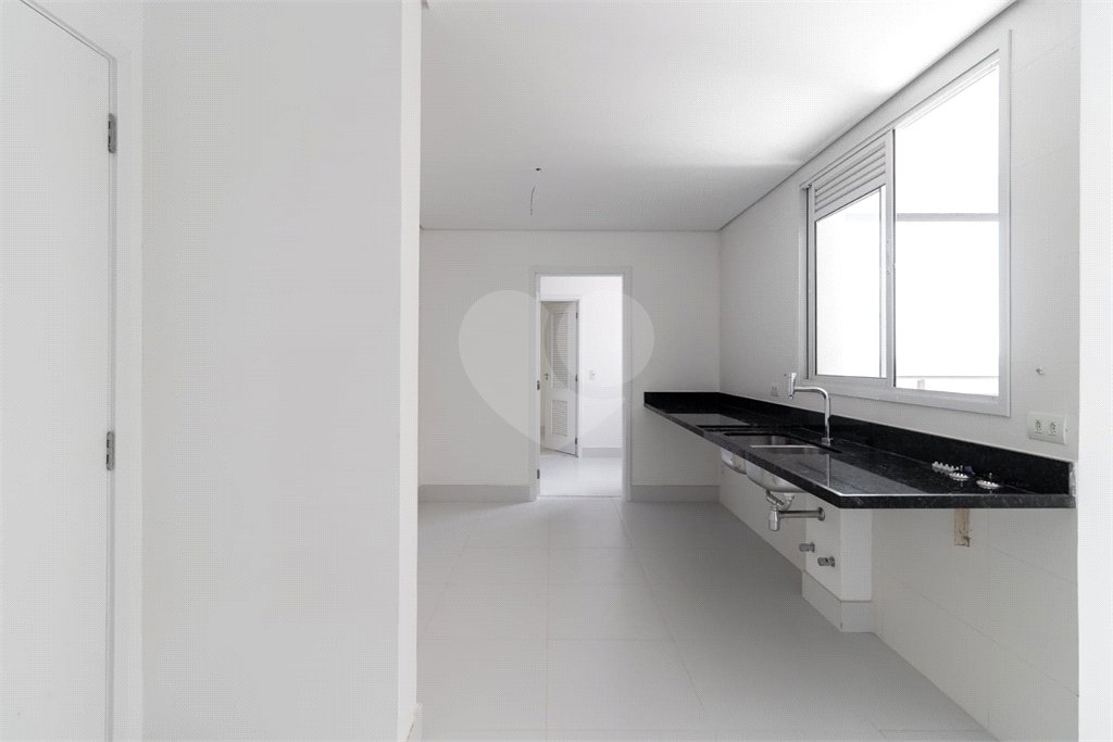 Triplex à venda com 4 suítes em Anhangabaú, Jundiaí, SP