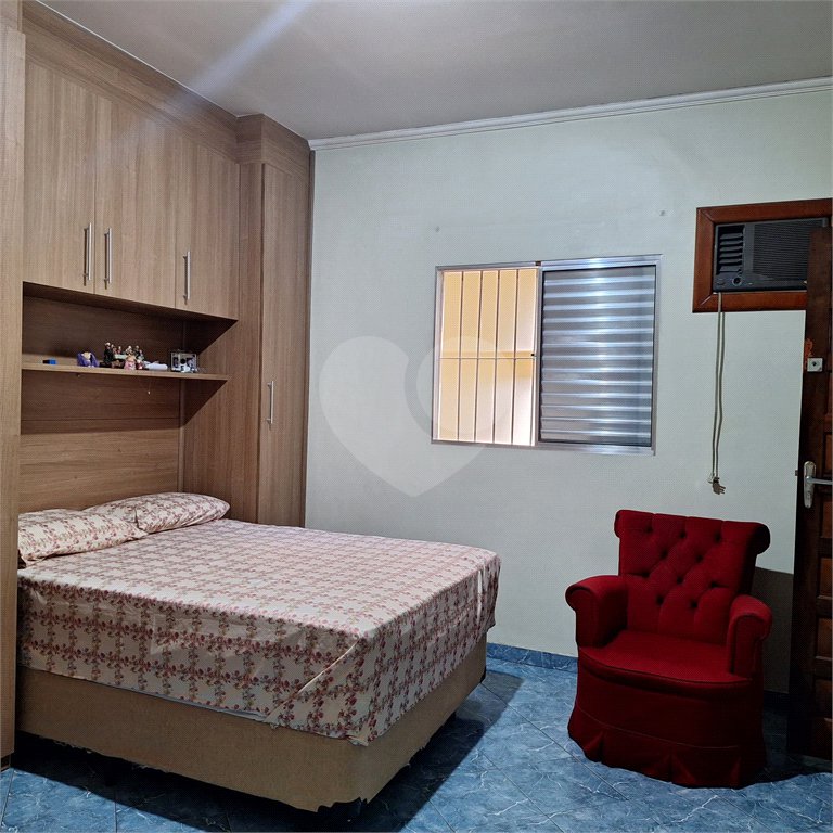 Casa à venda com 2 quartos em Vila Paulicéia, São Paulo, SP