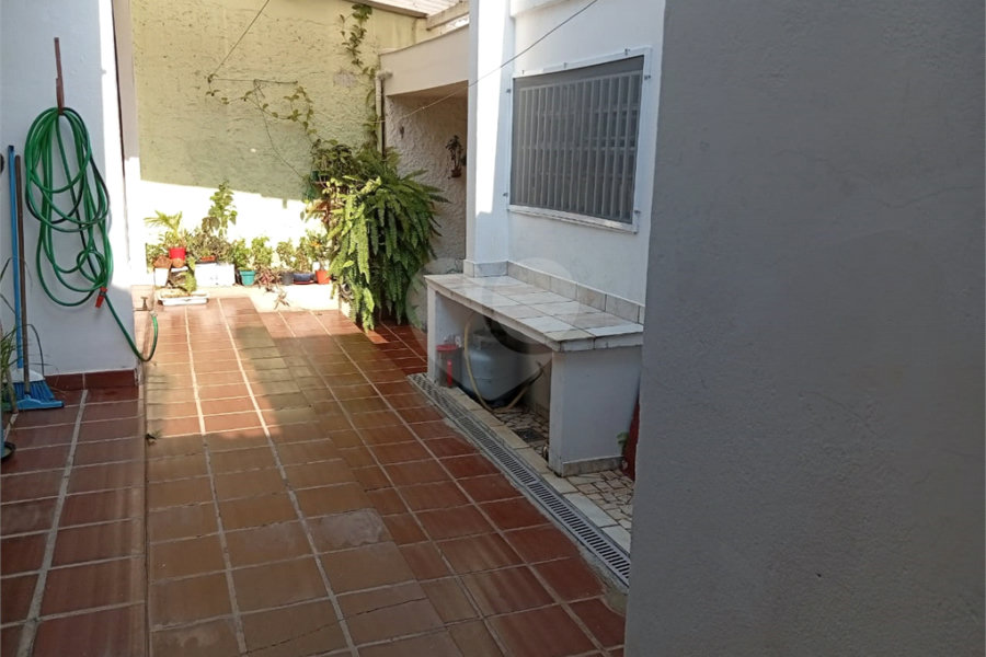 Casa Térrea à venda com 4 quartos, sendo 1 suíte, em Jardim Regina, São Paulo, SP