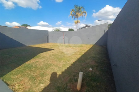 Casa à venda com 3 quartos, sendo 2 suítes, no condomínio Sollaris, Araraquara - SP