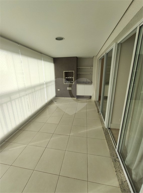 Apartamento à venda ou para alugar com 3 quartos, sendo 1 suíte,  em Parque Reboucas, São Paulo, SP