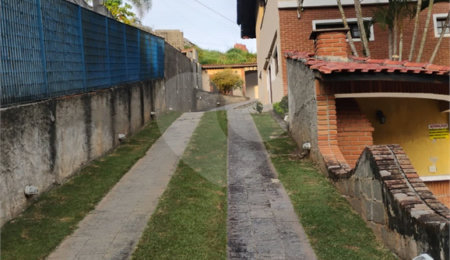 Casa à venda com 4 quartos em Barreiro, Mairiporã, SP