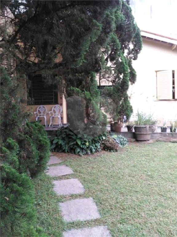 Sobrado à venda com 3 quartos, sendo 1 suíte, em Jardim Itacolomi, São Paulo, SP