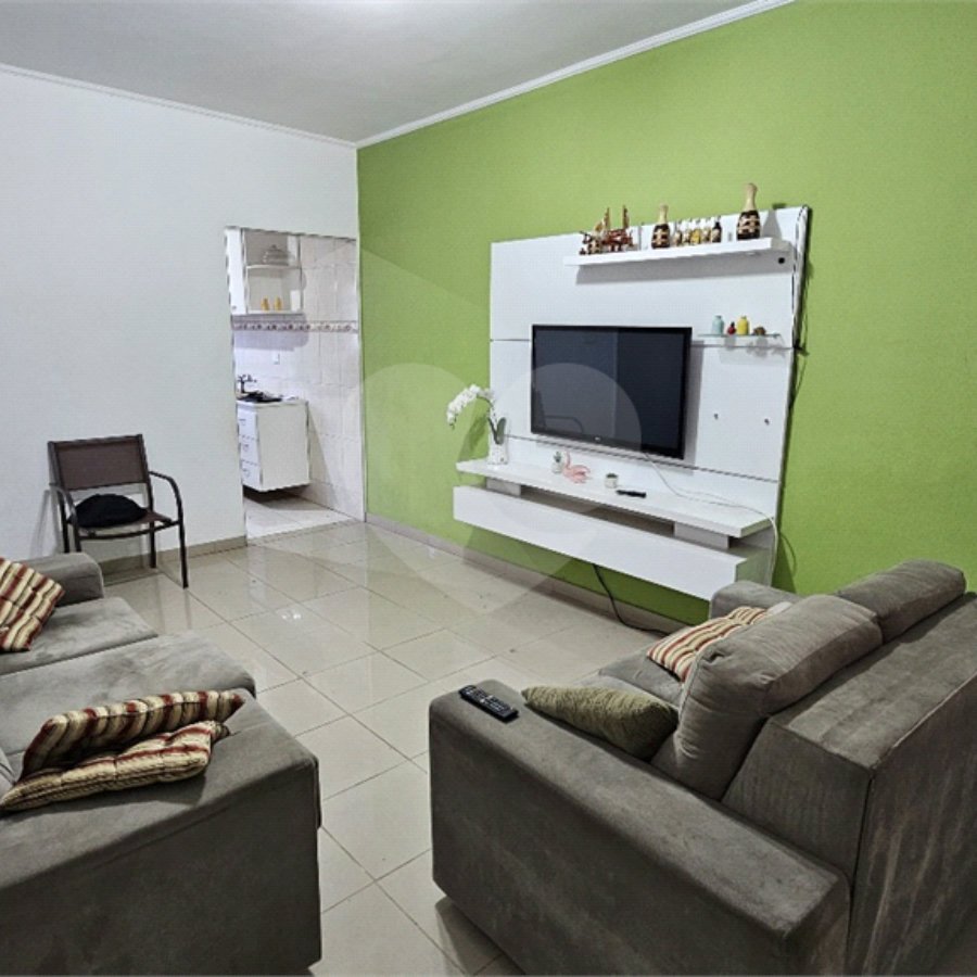 Casa à venda com 2 quartos, sendo 1 suíte, em Jaguaribe, Osasco, SP
