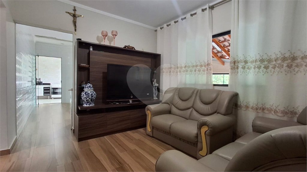 Casa à venda com 2 quartos, sendo 1 suíte, em Jardim Portal do Itavuvu, Sorocaba, SP