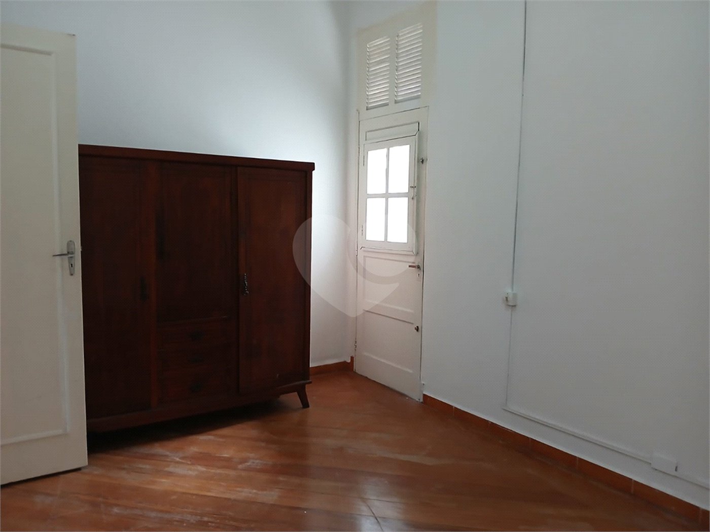 Casa Térrea à venda com 3 quartos em Pacaembu, São Paulo, SP