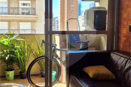 Apartamento à venda com 1 suíte em Vila Uberabinha, São Paulo, SP