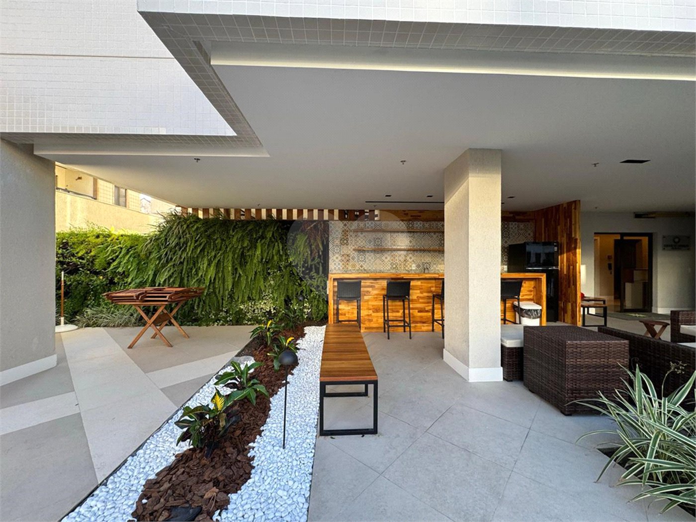Apartamento à venda com 3 quartos, sendo 1 suíte, em Vila Nova, Cabo Frio, RJ