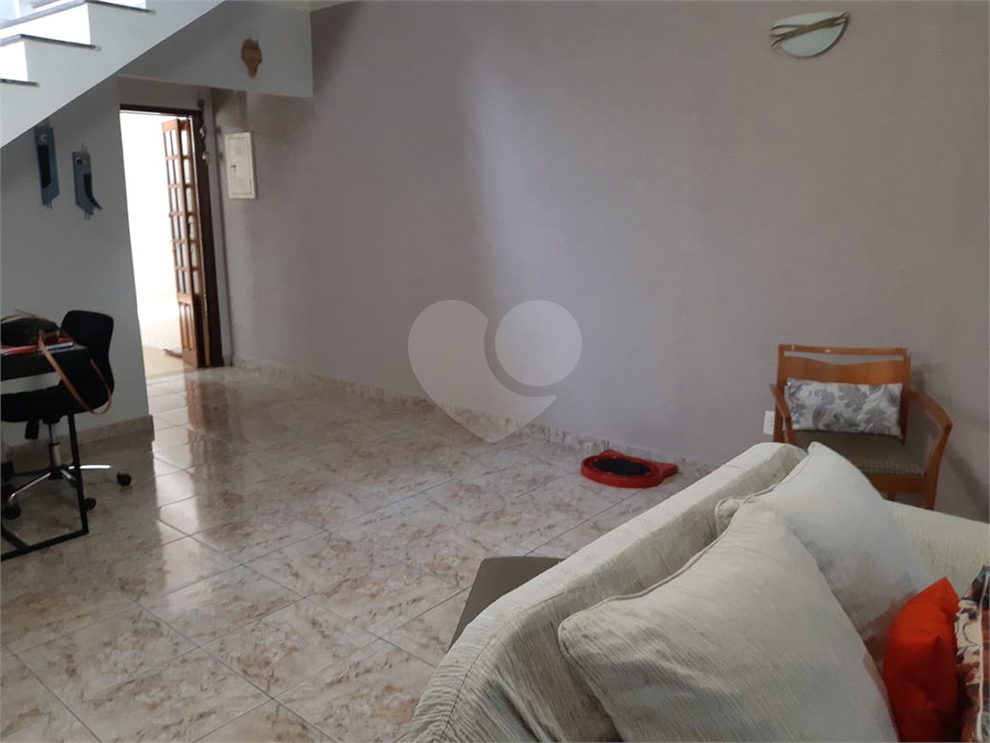 Sobrado à venda com 3 quartos, sendo 1 suíte, em Vila Romero, São Paulo, SP