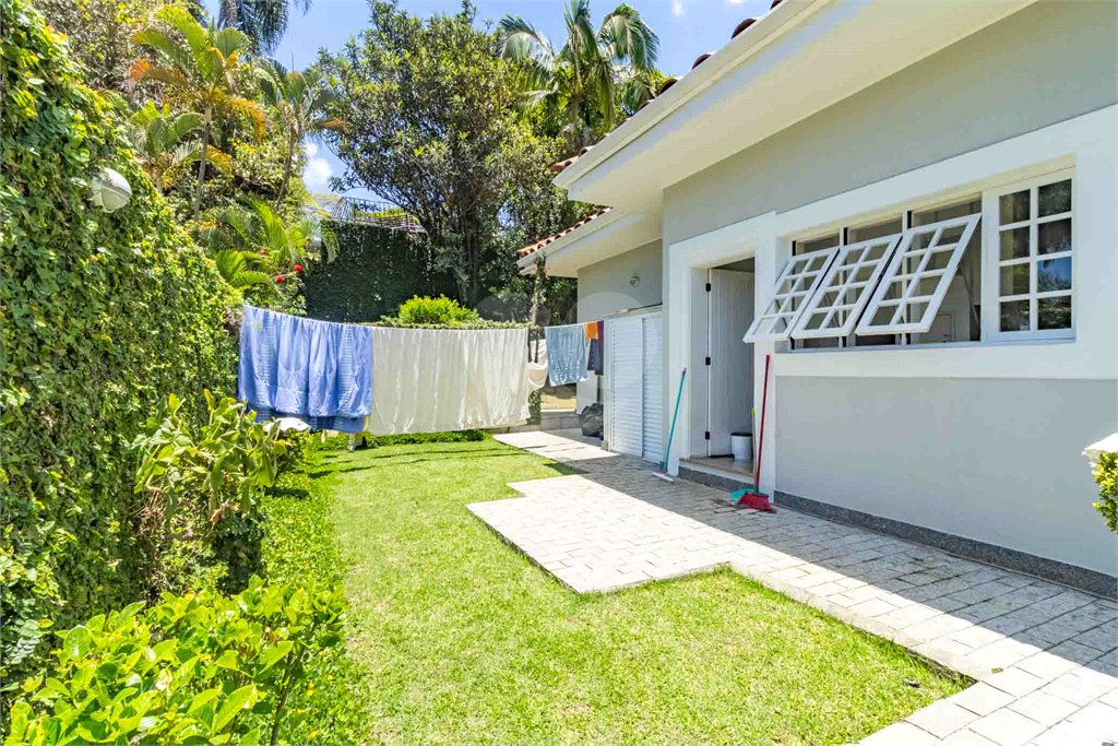 Casa à venda com 7 quartos, sendo 5 suítes,  em Morumbi, São Paulo, SP
