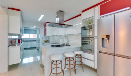 Apartamento à venda com 4 suítes em Vila Sofia, São Paulo, SP