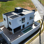 Casa à venda com 4 suítes no condomínio Residencial Vila Real, Bragança Paulista - SP