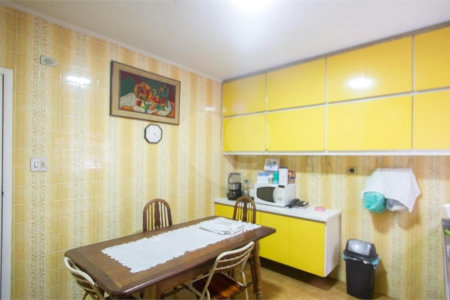 Sobrado à venda com 5 quartos em Parque Colonial, São Paulo, SP